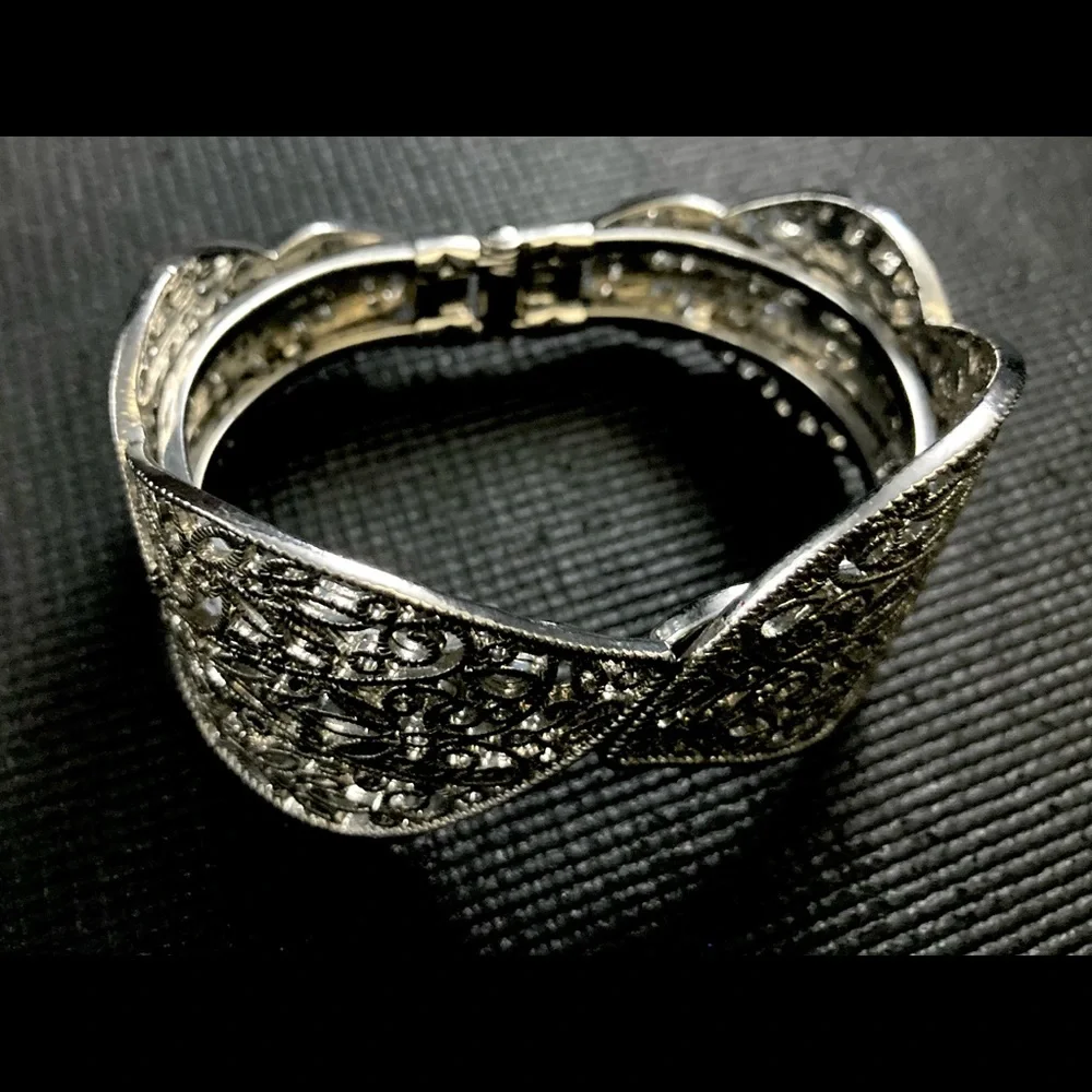 Vintage Filigree Open Work Silver Plate Hinge Cuff Bracelet Mid Century